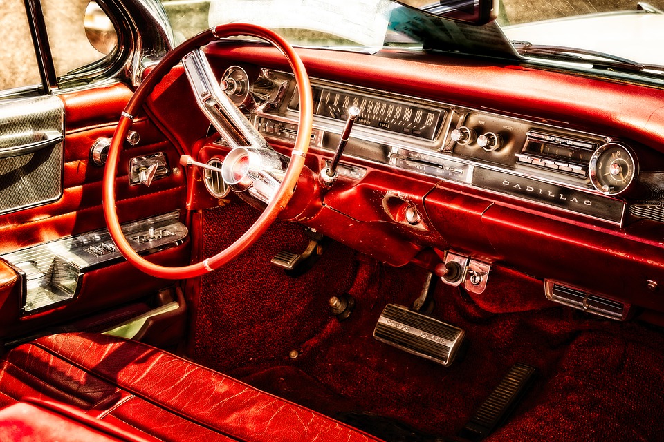 Auto nebo peníze? Anebo oboje?